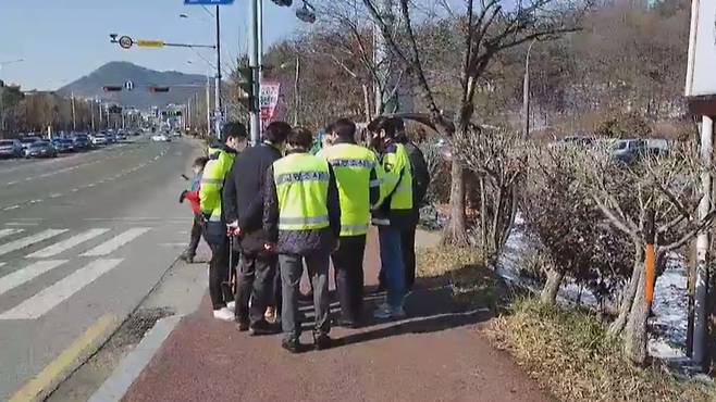 경찰의 현장 감식 모습