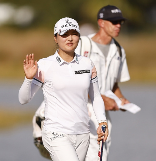 2021년 미국여자프로골프(LPGA) 투어 CME그룹 투어 챔피언십 우승을 차지한 고진영 프로가 최종라운드에서 경기하는 모습이다. 사진제공=Getty Image_LPGA