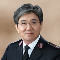 한국기독교교회협의회 새 회장에 선출된 장만희 구세군 사령관. 구세군누리집 갈무리