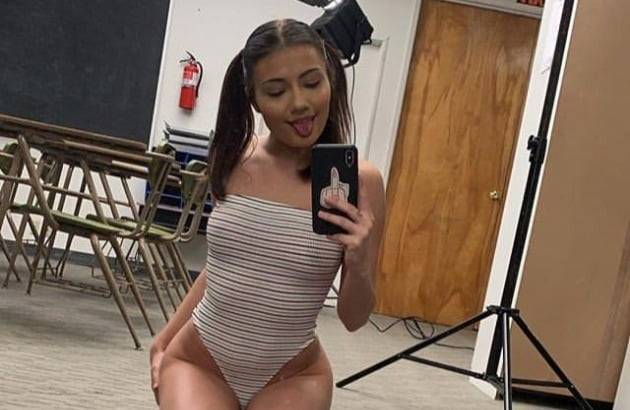 /사진=아드리아 레이 트위터