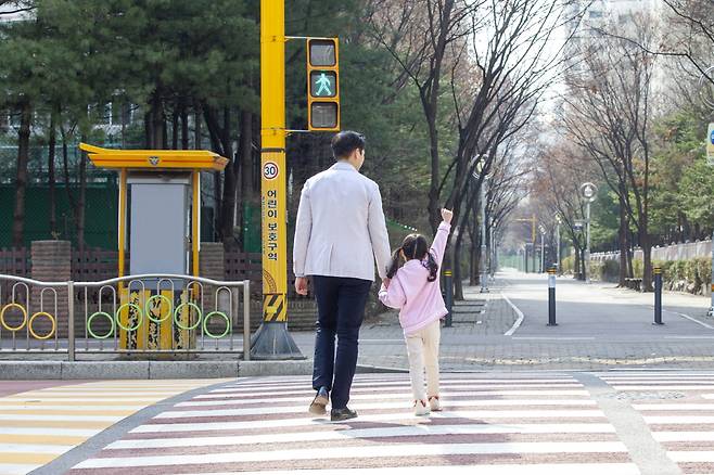 한국자동차협회가 ‘교통안전지도사 2급 자격 검정 시험’을 시행한다. /사진=이미지투데이