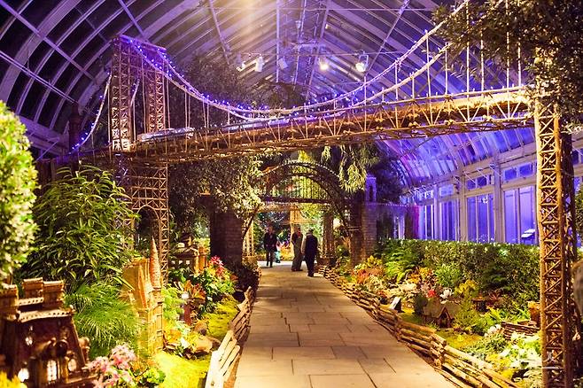 사진 : 뉴욕 관광청, 뉴욕 식물원의 홀리데이 트레인 쇼