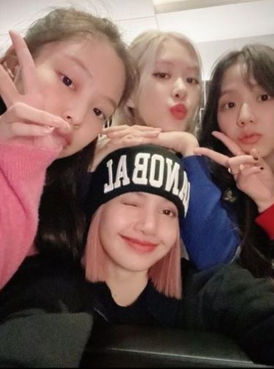 BLACKPINK member Jenny Kim released a photo with members on the Instagram story on the 23rd with an article titled We Are.Jenny Kim also boasted extraordinary stickiness by tagging the member SNS account one by one in the photo.The four of them stared at the camera and showed off their individual charm.Jenny Kim took a cute V Pose that contradicted her chic look, while Rosé and JiSoo added freshness with a lip-spreading kiss-pose.Lisa frowned and made fans heart-throb. Above all, the comfort and happiness of each other made them smile.Meanwhile, BLACKPINK is active in its recent personal activities, and Lisa was loved by her first Solo album, LaLisa (LALISA), in September.The complete activities of BLACKPINK are the last of Lovesick Girls released in October 2020.As a year has passed, the longing and expectation of the fans full comeback is growing.