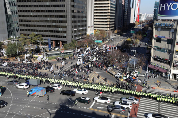 전국민주노동조합총연맹 공공운수노조 총궐기 집회가 열리고 있는 모습. [사진=뉴시스]