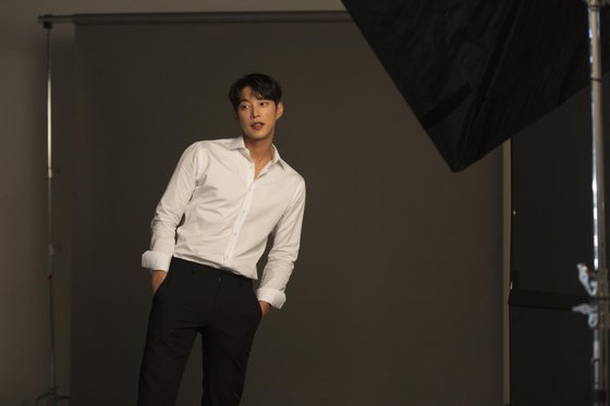 송원석