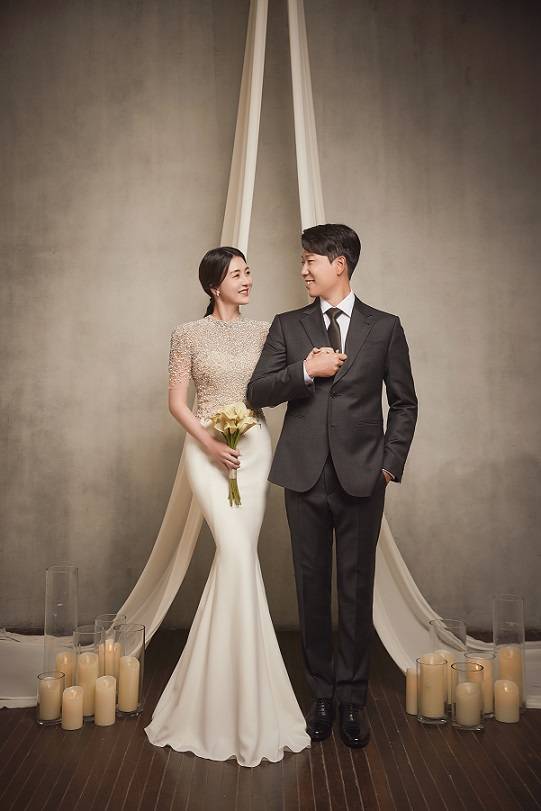 ▲ 유재신 코치(오른쪽)가 연인과 5일 결혼식을 올린다. ⓒ두산 베어스