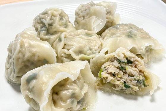 옹골찬 임병주 산동칼국수의 왕만두. 최승표 기자