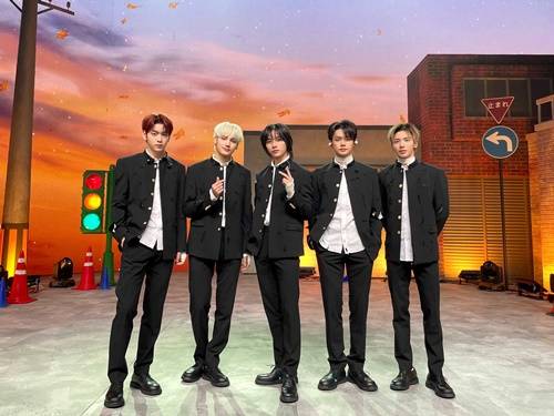 투모로우바이투게더 사진=빅히트 뮤직