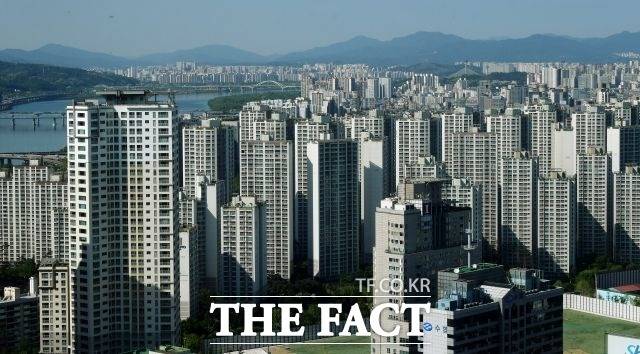 올해 1순위 청약통장 수가 통계를 집계한 이래 사상 최대치를 기록했다. /이선화 기자