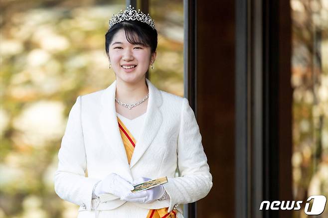 5일 나루히토 일왕과 마사코 왕비의 외동딸인 아이코 공주가 도쿄에서 성년식을 치렀다. © 로이터=뉴스1