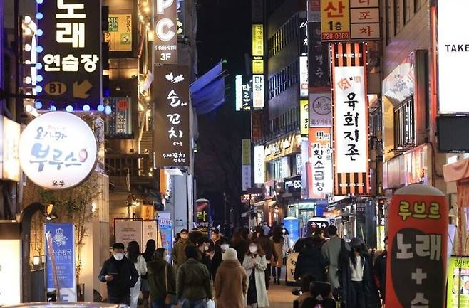 방역패스 확대 적용 전날 종각 젊음의 거리/사진=연합뉴스