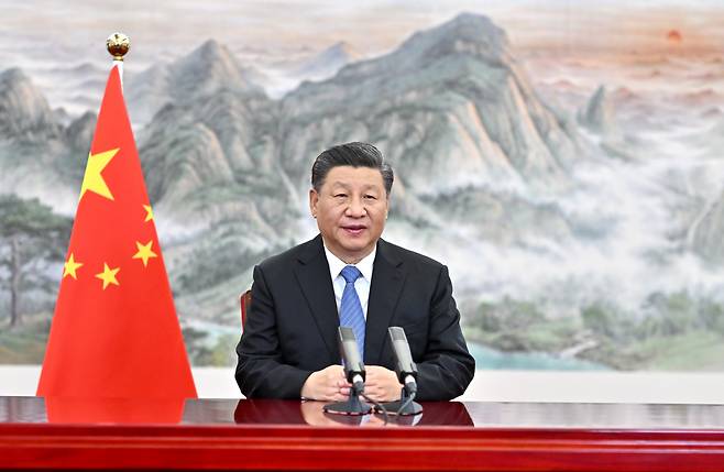 시진핑 중국 국가 주석이 4일 상하이에서 개최된 제4회 중국국제수입박람회(CIIE) 개막식에서 화상으로 기조 연설하고 있다. [헤럴드경제 DB]