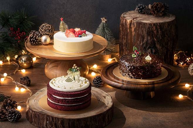 반얀트리의 베이커리 '몽상클레르'는 크리스마스와 연말을 앞두고 ‘몽상클레르 크리스마스 케이크’ 3종을 12월 18일부터 26일까지 선보인다. 사진 반얀트리 클럽 앤 스파 서울