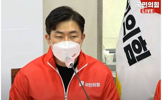 지난 7일 제20대 대통령선거 국민의힘 선거대책위원회 제1차 회의 중 노재승 공동선거대책위원장이 발언하는 모습. 국민의힘 유튜브 '오른소리' 캡처. 뉴스1.