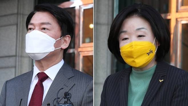 국민의당 안철수 대선 후보와 정의당 심상정 대선 후보가 지난 12월 6일 오후 서울 여의도 켄싱턴호텔에서 회동을 마친 뒤 기자들의 질문에 답하고 있다. 연합뉴스
