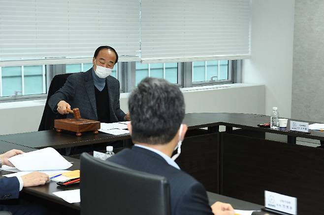 10일 한국배구연맹 대회의실에서 열린 조송화 상벌위원회. 한국배구연맹 제공