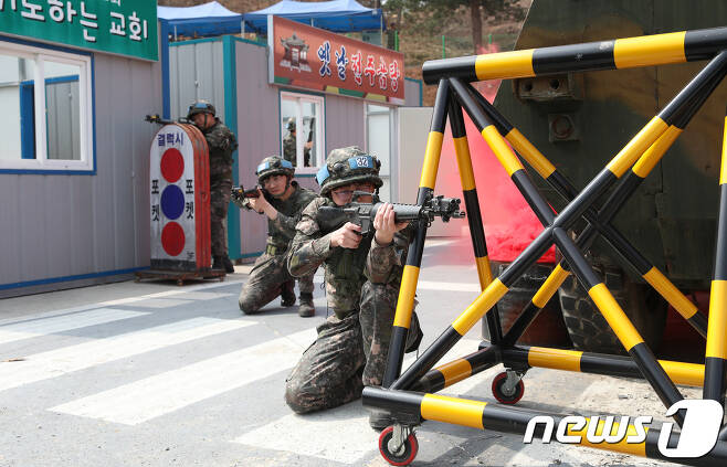 예비군 훈련. 2018.3.31/뉴스1 © News1 구윤성 기자