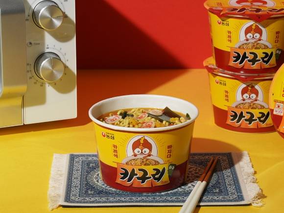 하나금융투자는 농심이 4분기 실적 개선세를 보일 것이라고 분석했다. 사진은 농심의 카구리 큰사발면 이미지컷. [사진=농심]