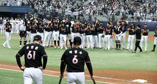 2021 KBO 한국시리즈 우승 차지한 KT위즈. ⓒ 뉴시스