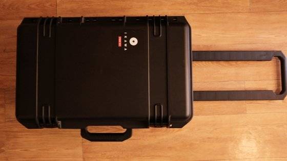 이카와 pro V3는 전용 캐리어가 딸려 있다. 팰리 케이스를 이용하면 간편하게 휴대해서 어디서든 로스팅이 가능하다. [사진 윤석준]