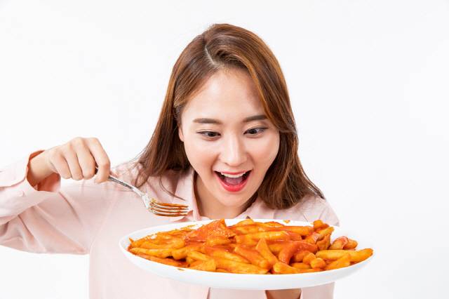 특정 음식이 생각나면서 배가 고프다면 가짜 배고픔일 수 있다./사진=클립아트코리아