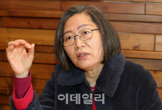 이수정 국민의힘 공동선대위원장이 지난 20일 서울 여의도의 한 카페에서 이데일리와 인터뷰를 하고 있다.(사진=방인권 기자)