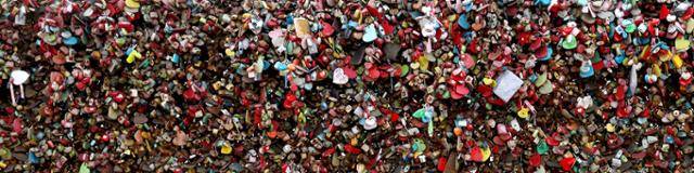 21일 서울 중구 남산공원 케이블카 산책로에 많은 자물쇠가 매달려 있다. 서재훈 기자