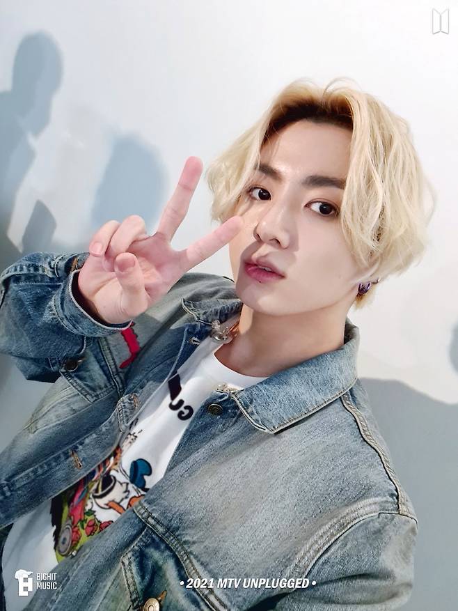 "전정국 종합선물세트♥" 방탄소년단 정국, 섹시→러블리 '환상 비주얼'