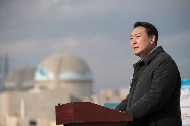 윤석열 국민의힘 대선후보가 29일 오후 경북 울진 신한울 3·4호기 원전 건설현장을 찾았다.&nbsp; &nbsp;윤석열 후보 캠프 제공