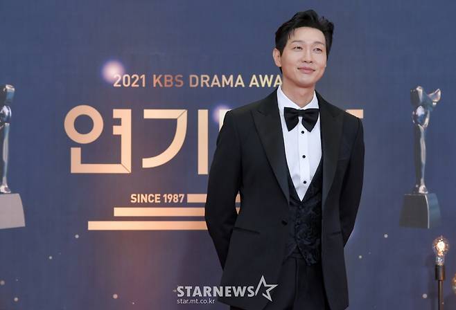 지현우 '부드러운 미소'[★포토]