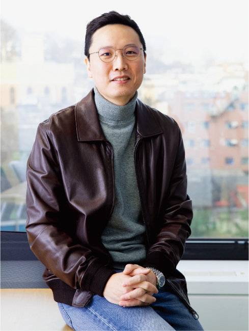 주식투자에 성공해 5년 만에 대출 없이 서울 반포에 있는 아파트를 매수한 성현우 소아과 전문의. [지호영 기자]