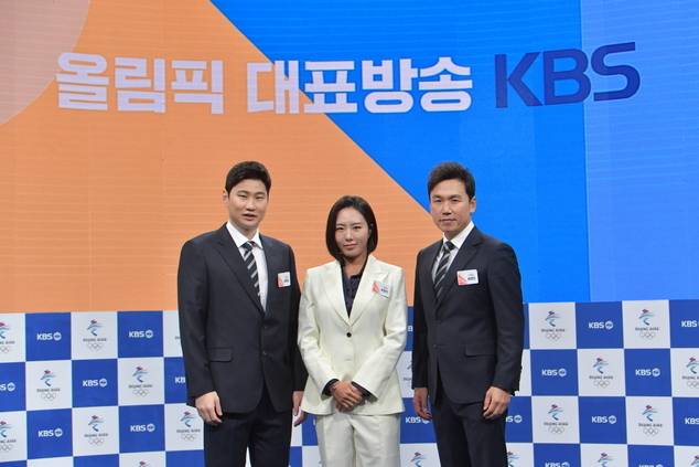 왼쪽부터 이강석, 이상화, 이광용.