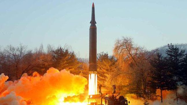 북한이 지난 5일 극초음속 미사일을 시험 발사해 700㎞ 표적에 명중했다고 확인했다./노동신문 홈페이지