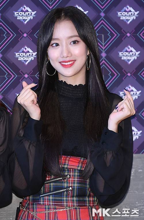 에이프릴 이나은 측이 학교폭력(학폭) 논란 관련 수사 결과를 밝혔다. 사진=천정환 기자