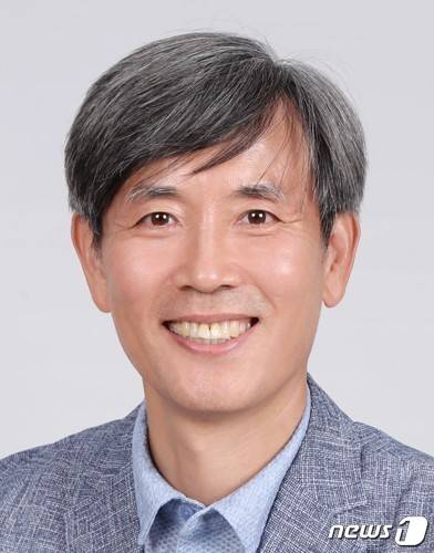 권재혁 전 강원도민일보 홍천주재 국장© 뉴스1