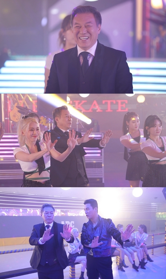 KBS 2TV entertainment program New Family Relationship Certificate The Last Godfather (hereinafter referred to as The Last Godfather) which is broadcasted on the 10th opened a still cut of Deer Wealthy who attended the music video scene of No Correct, the song of Jang Min-Hos first mini album Essayep.1.In the photo, Kim Kap-soo attracted attention with a scene that exploded.In addition, as the dancers are constantly laughing and breathing, they are caught up in the scene, raising questions about what happened in the field.In addition, Kim Kap-soo and Jang Min-Ho together showed a warm Wealthy (child) practicing choreography.Jang Min-Ho teaches choreography to Kim Kap-soo during the music video shoot.Kim Kap-soo followed Jang Min-Ho and showed his full motivation for dance and caused a laugh.In particular, Jang Min-Ho is a back door that I was greatly embarrassed to see Kim Kap-soo asking for the music video fee of No correct answer.In addition, Kim Kap-soo is said to have participated in the selection of the title song in the essay ep.1 recording room of Jang Min-Ho.On this day, The Last Godfather, Jang Min-Hos No Correct music video scene is detailed.Especially, as The Last Godfather entertainment combination, expectations are high about what fun Kim Kap-soo and Jang Min-Ho will give.The Last Godfather said, The last tension of Deer Wealthy will explode in The Last Godfather 15 times. Kim Kap-soo and Jang Min-Ho, who are showing up with the upright entertainment sense, should look forward to another look. Meanwhile, The Last Godfather is broadcast every Wednesday at 10:40 pm.Photo: KBS 2TV The Last Godfather