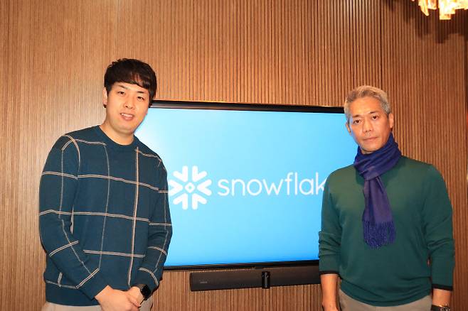 강형준 스노우플레이크코리아 대표(우)와 유해웅 기술총괄 이사