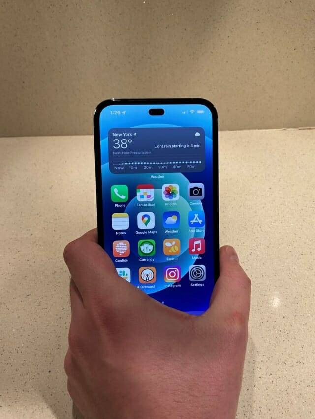 아이폰14 프로 모형 [사진=제프 그로스먼 트위터 (@Jeffrey903)]