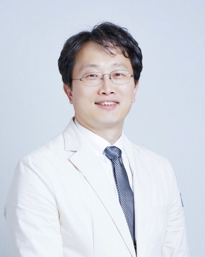 가톨릭대학교 은평성모병원 신경외과 홍재택 교수.