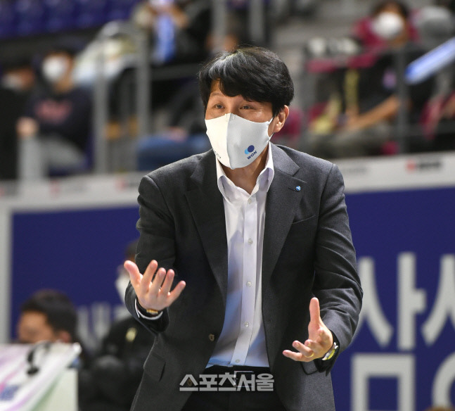 아산 우리은행 위성우 감독. 용인 | 최승섭기자 thunder@sportsseoul.com