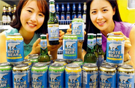 일반 맥주와 비슷한 맛을 내는 무알코올 맥주 인기가 높아지고 있다. 사진은 홈플러스에서 판매하는 무알코올 맥주./사진제공=홈플러스