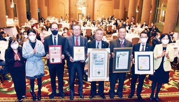 캘리포니아주 '한인의 날' 선포 관련 기념 촬영 [미주한국일보 제공]
