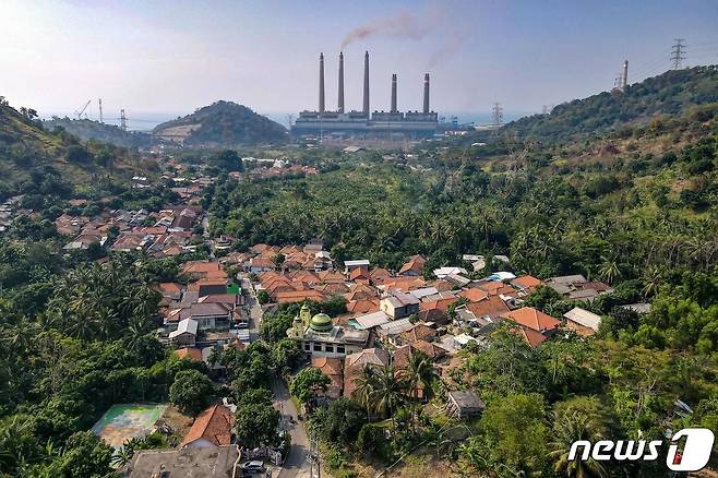 인도네시아가 1월 한달간 석탄 수출을 금지한다. © AFP=뉴스1 © News1 정윤영 기자