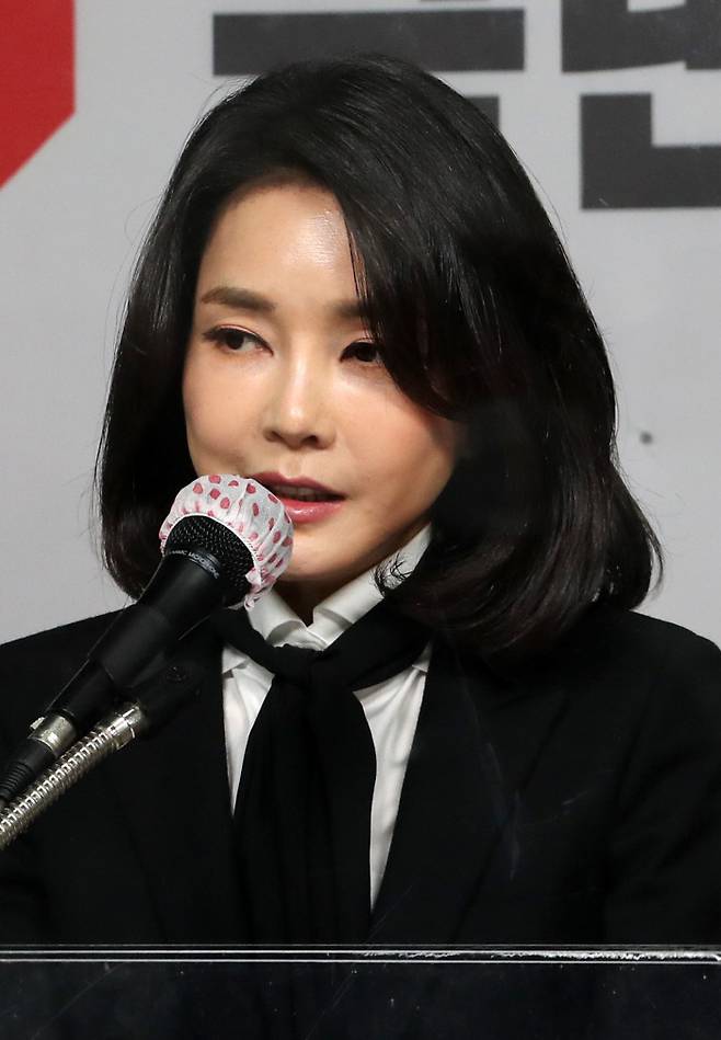 국민의힘 윤석열 대선 후보 부인 김건희 코바나컨텐츠 대표. 공동취재