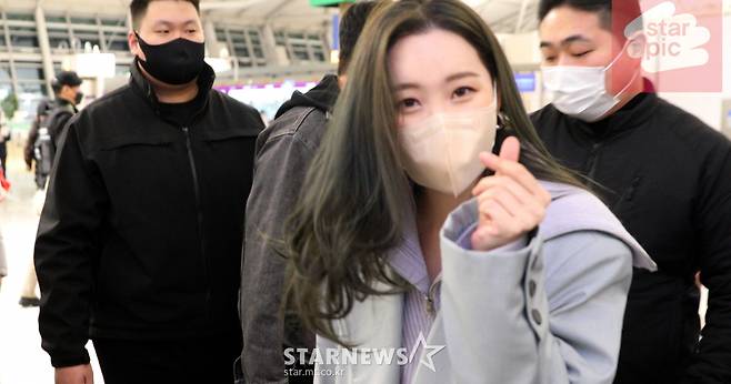 선미 '공항에서 빛나는 팬서비스'[영상]