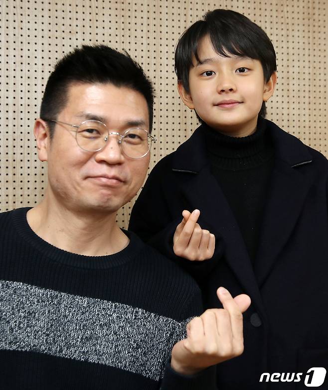 영화 '특송'의 박대민 감독(왼쪽)과 아역배우 정현준 / 뉴스1 © News1 김진환 기자