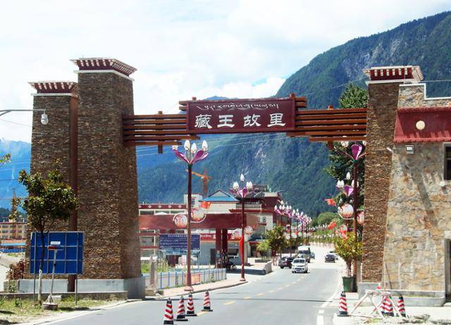 라싸에서 동쪽 보미의 장왕고리. Ⓒ최종명