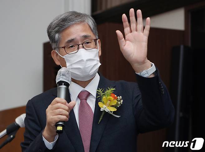 신평 변호사. © News1 국회사진취재단