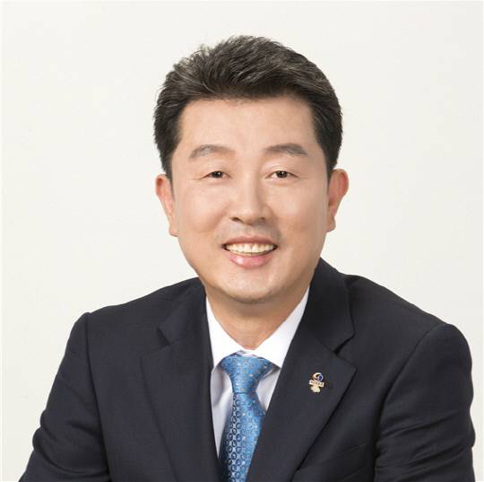 전병용 더불어민주당 정책위원회 부의장.