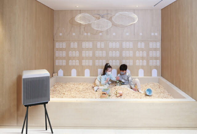 '비스포크 큐브 에어'가 설치된 서울신라호텔 '키즈 라운지'(사진=삼성전자)